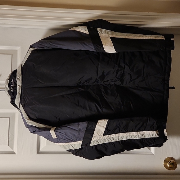 Men's Winter Jacket (M) - Picture 6 of 12